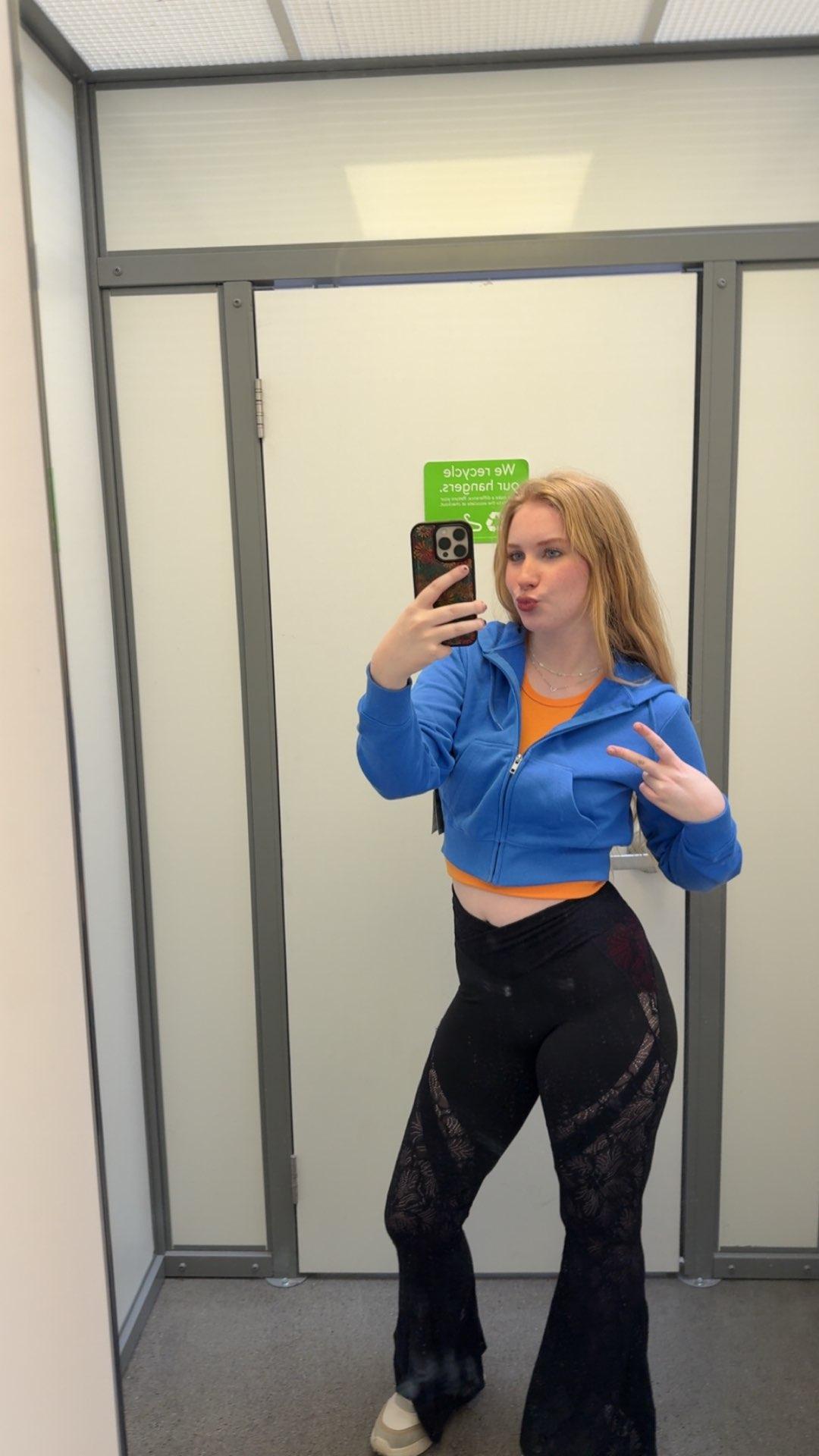 Elise profile photo