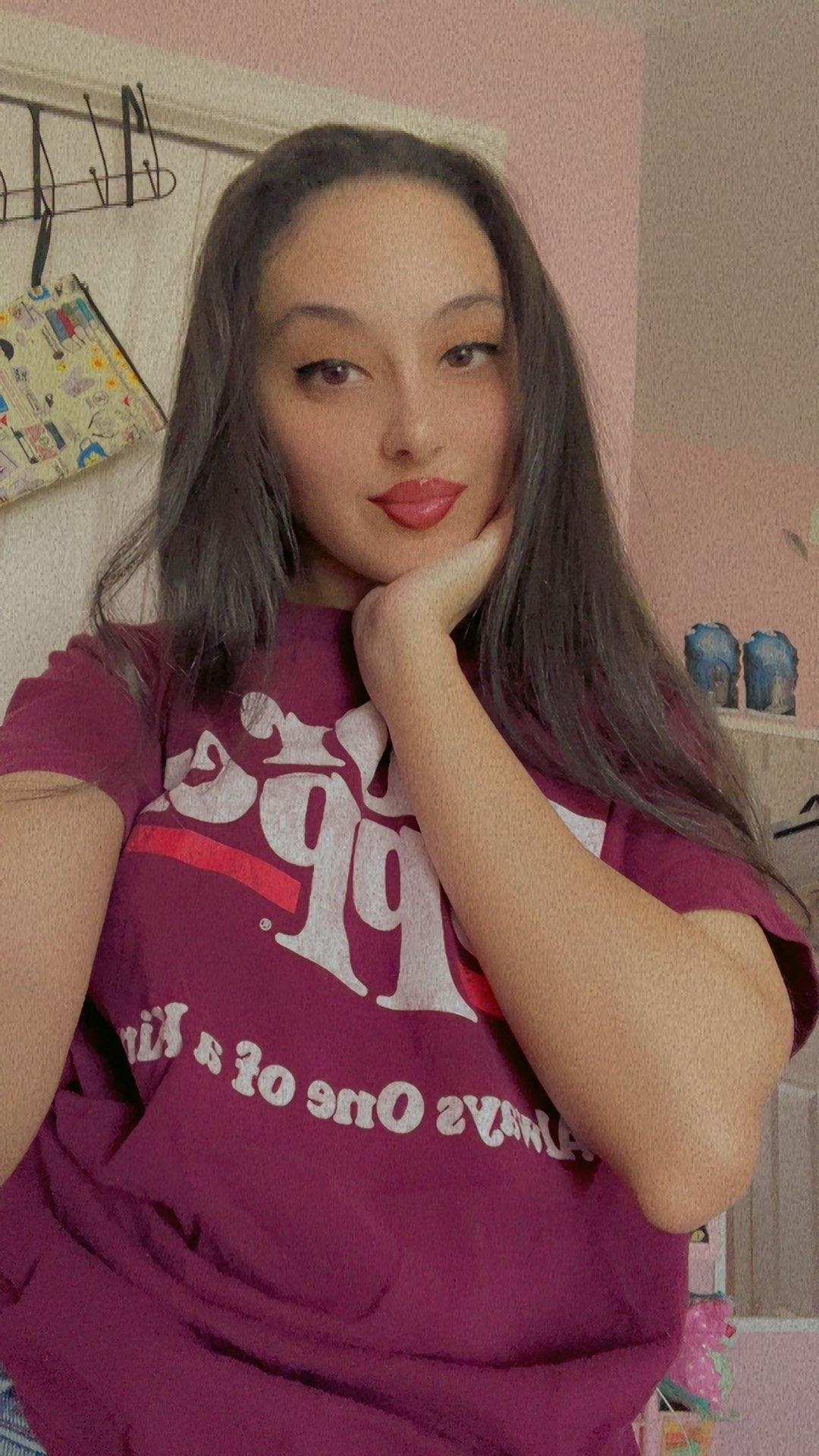 𝘊𝘰𝘮𝘧𝘺 profile photo