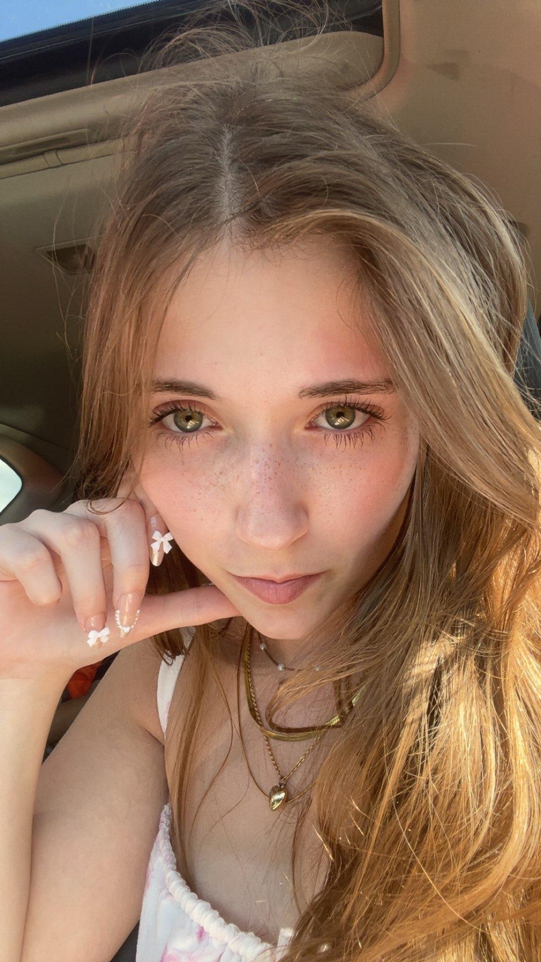 Gabbie profile photo