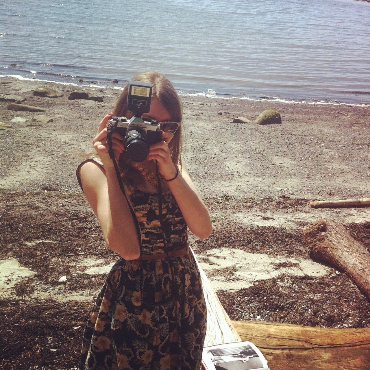 D. profile photo