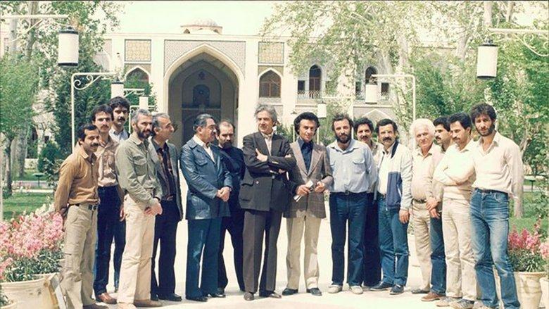 Jafar Khan az farang bargashte image