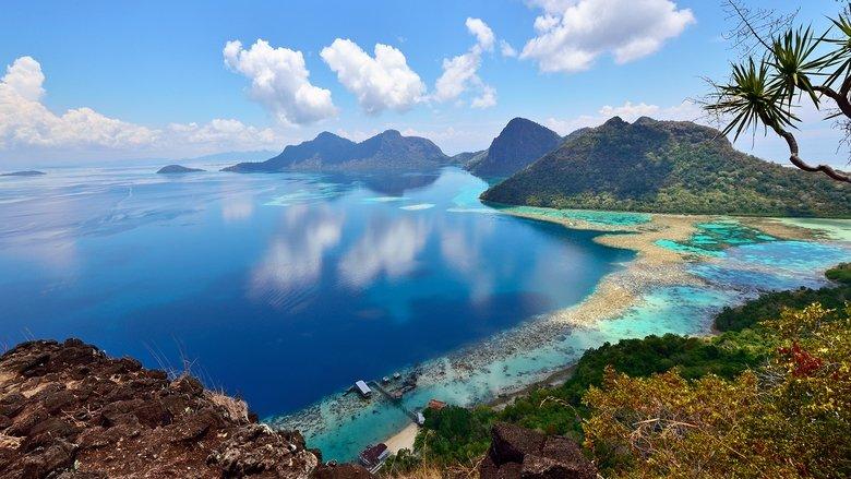 Earth's Tropical Islands image