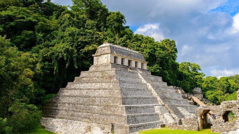 A la recherche des tombes royales mayas image