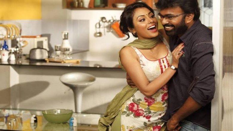 Mandhira Punnagai image