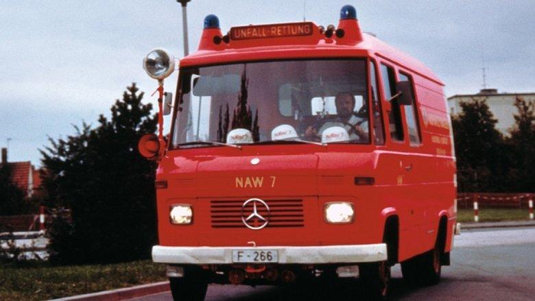 Notarztwagen 7 image