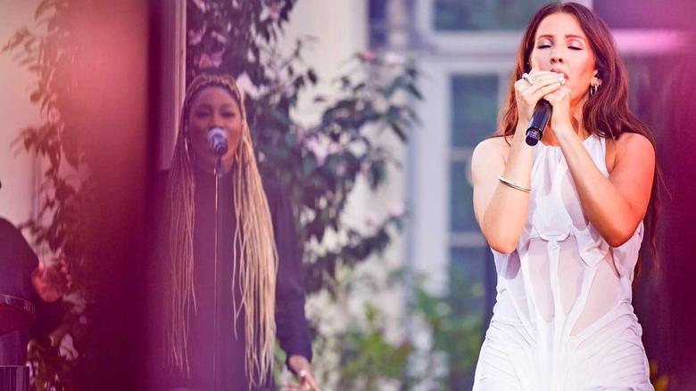 Monumental: Ellie Goulding at Kew Gardens image