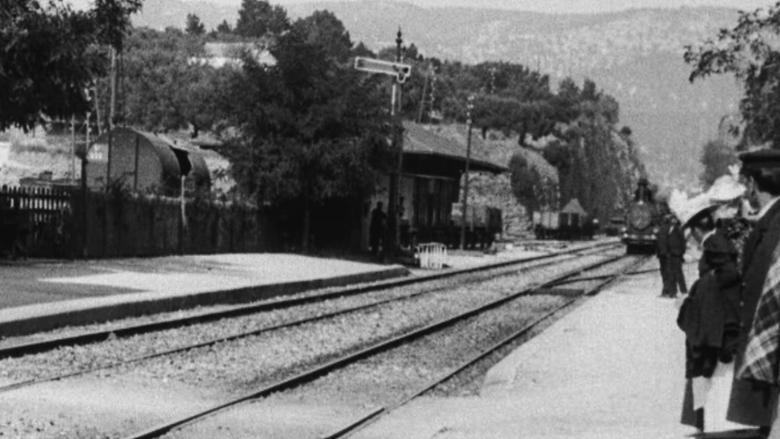 The Arrival of a Train at La Ciotat image