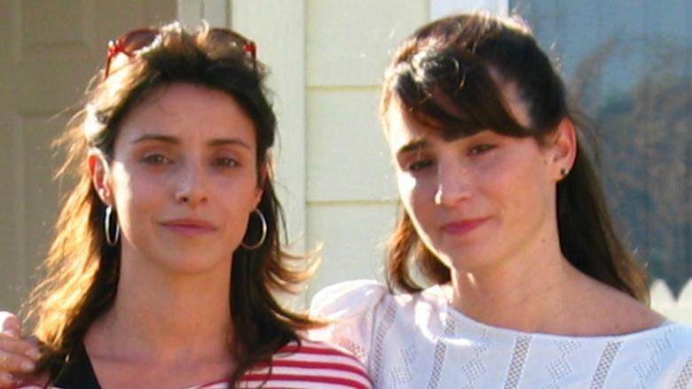 Hermanas image
