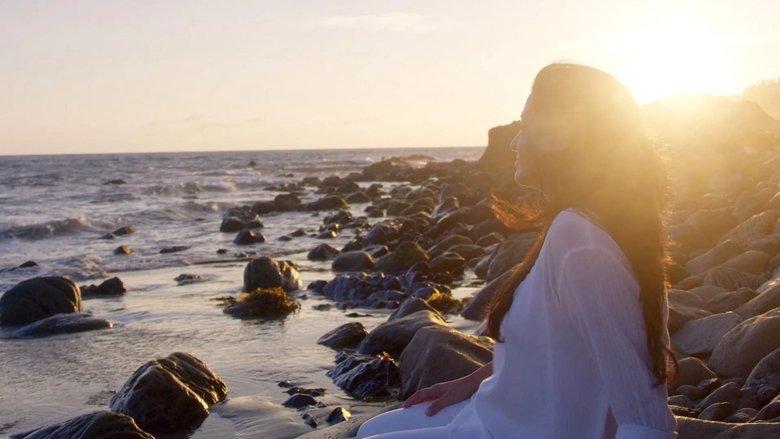 Unsinkable: The Secret to Bouncing Back image