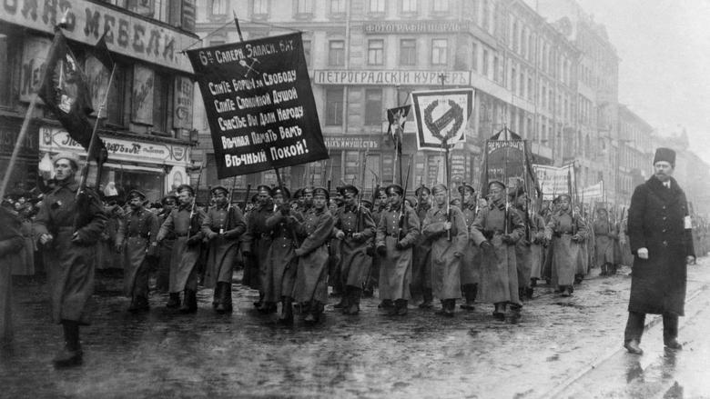 1917: One Year, Two Revolutions image