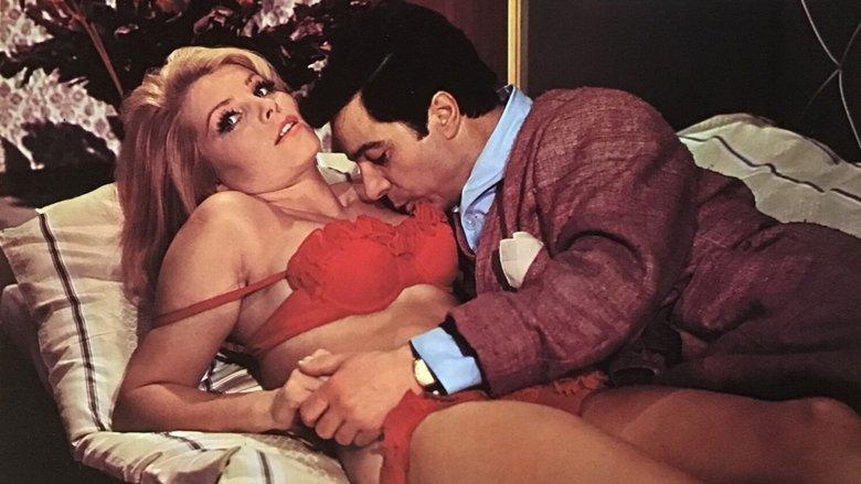 Hugo, the Woman Chaser image