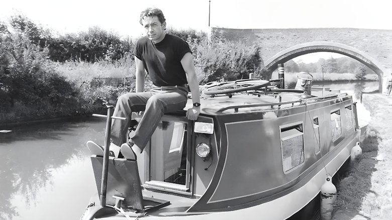 Travelling Man image