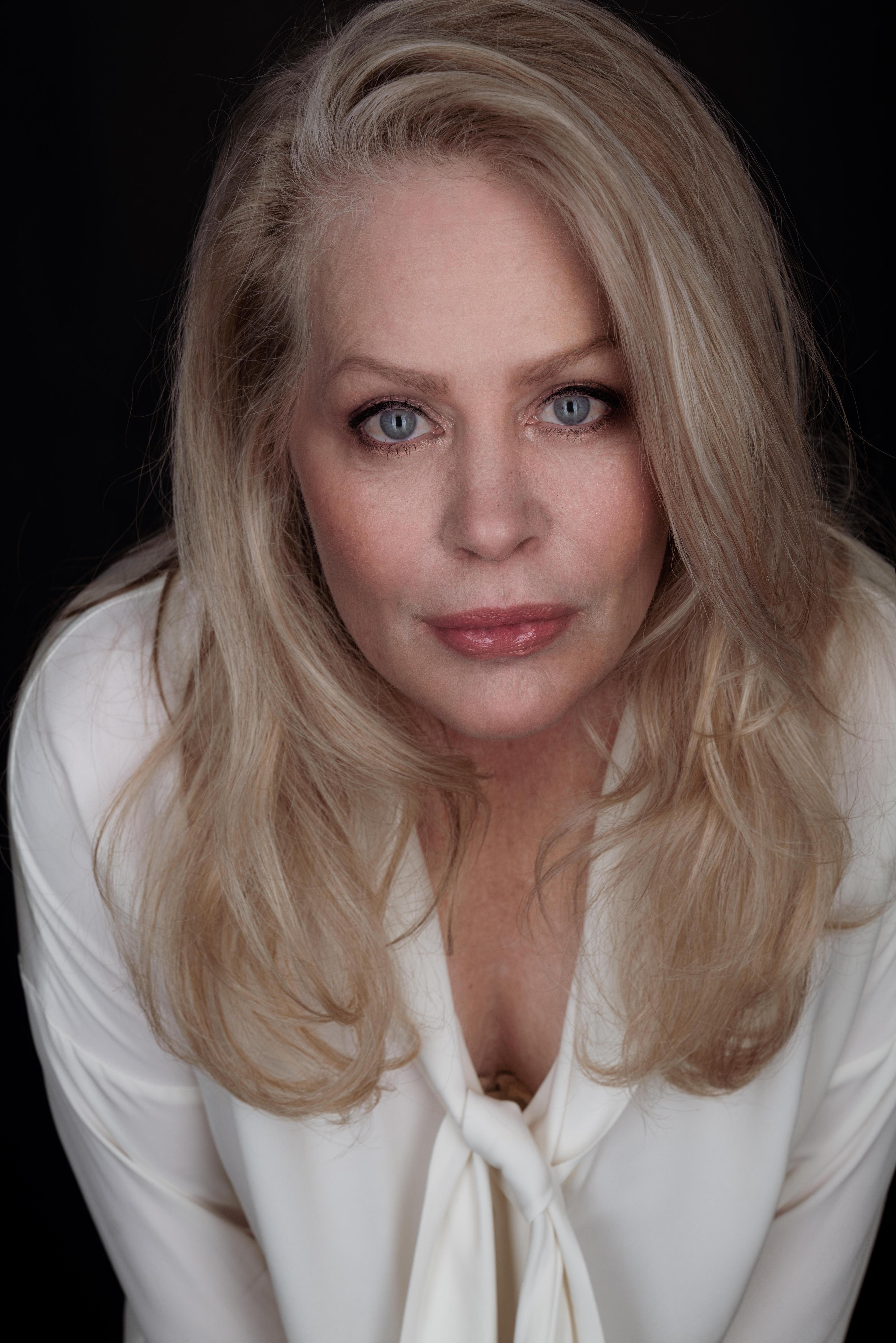 Beverly D'Angelo image