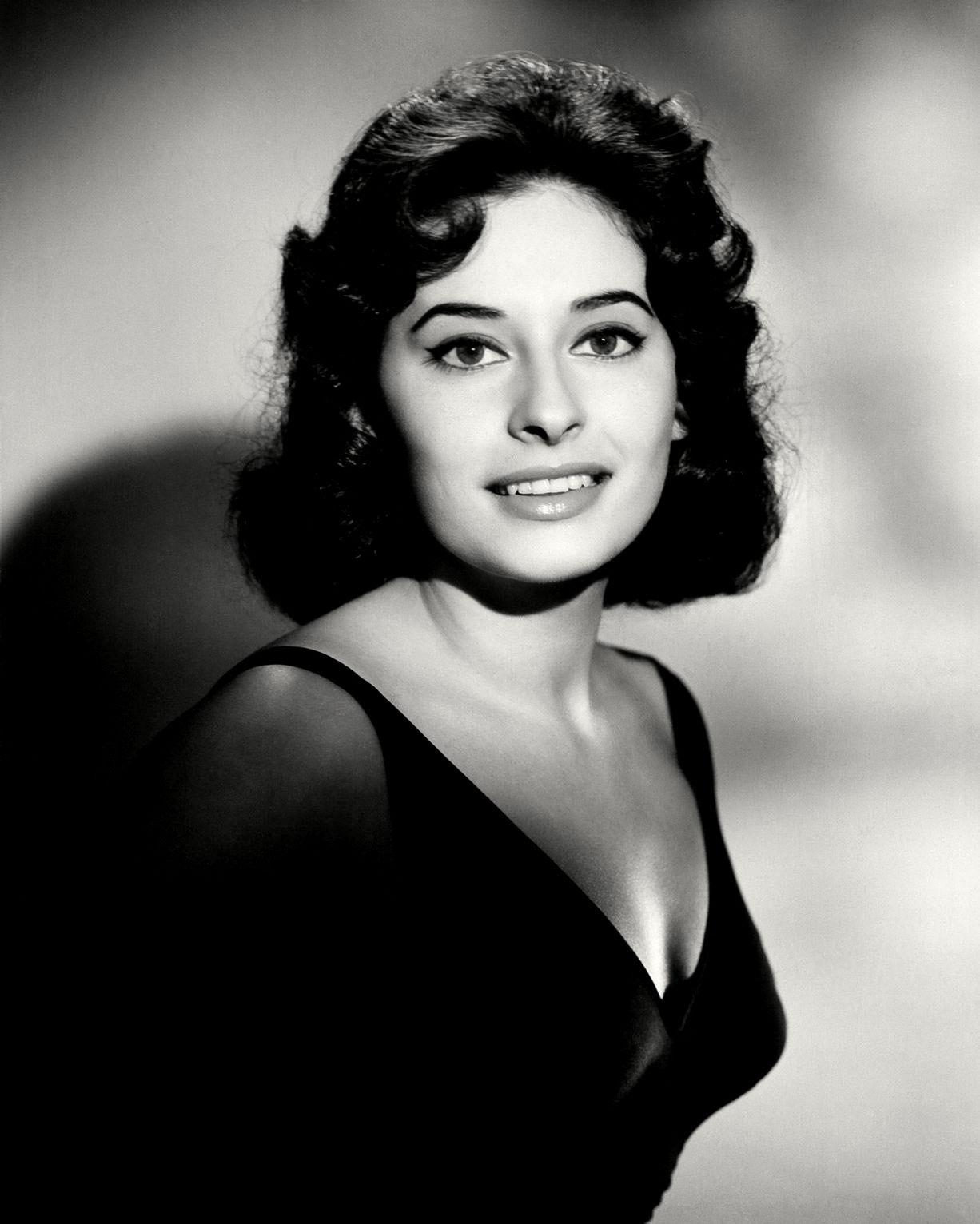 Ina Balin image