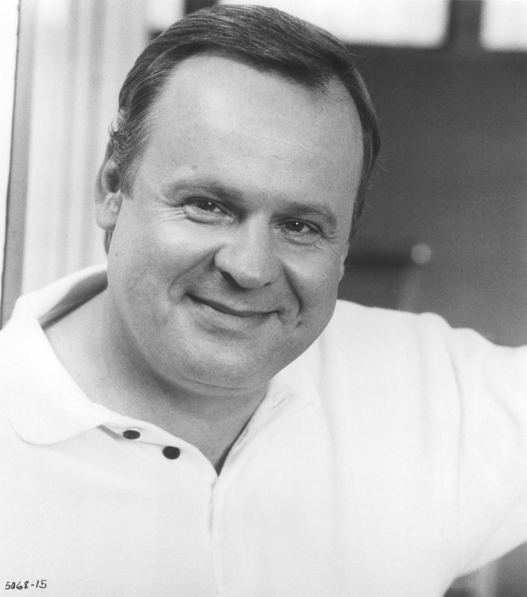 George Dzundza image