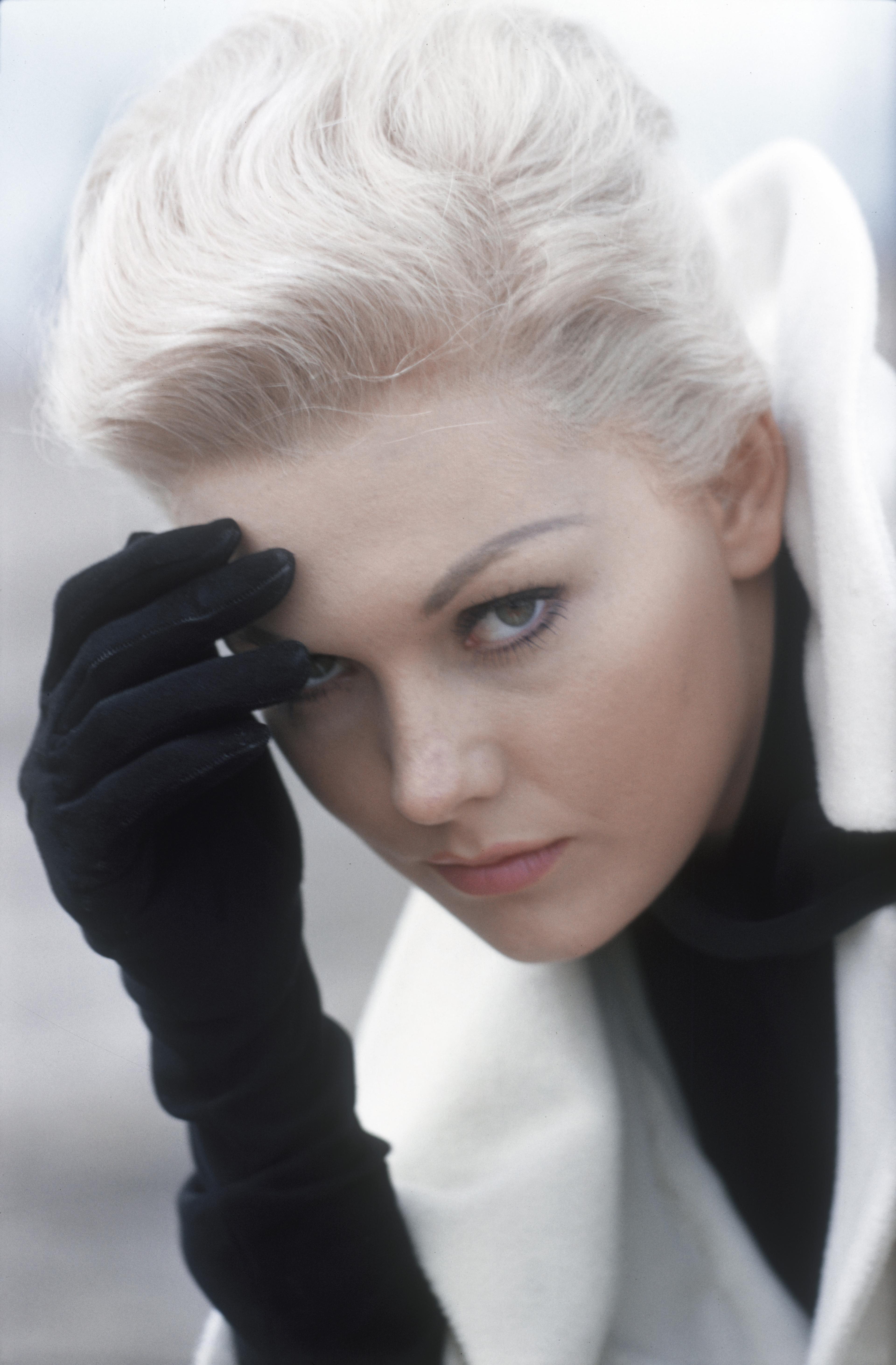 Kim Novak image