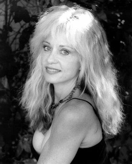 Linnea Quigley image