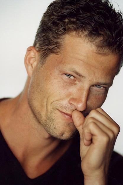 Til Schweiger image