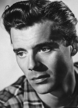 Dirk Bogarde image