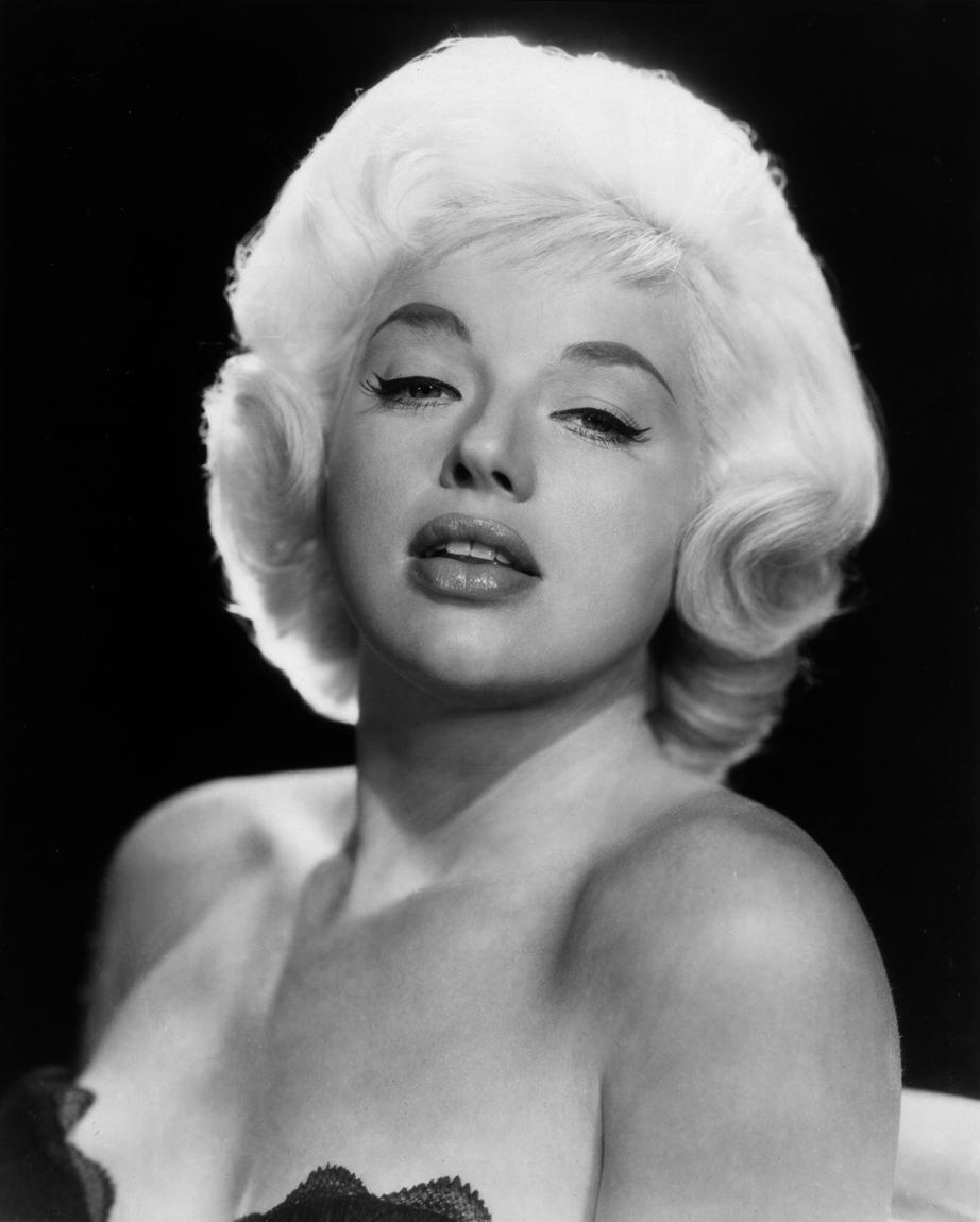Diana Dors image