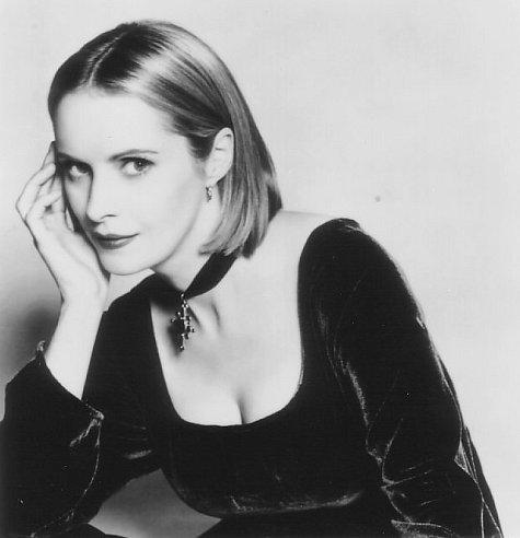 Sheena Easton image