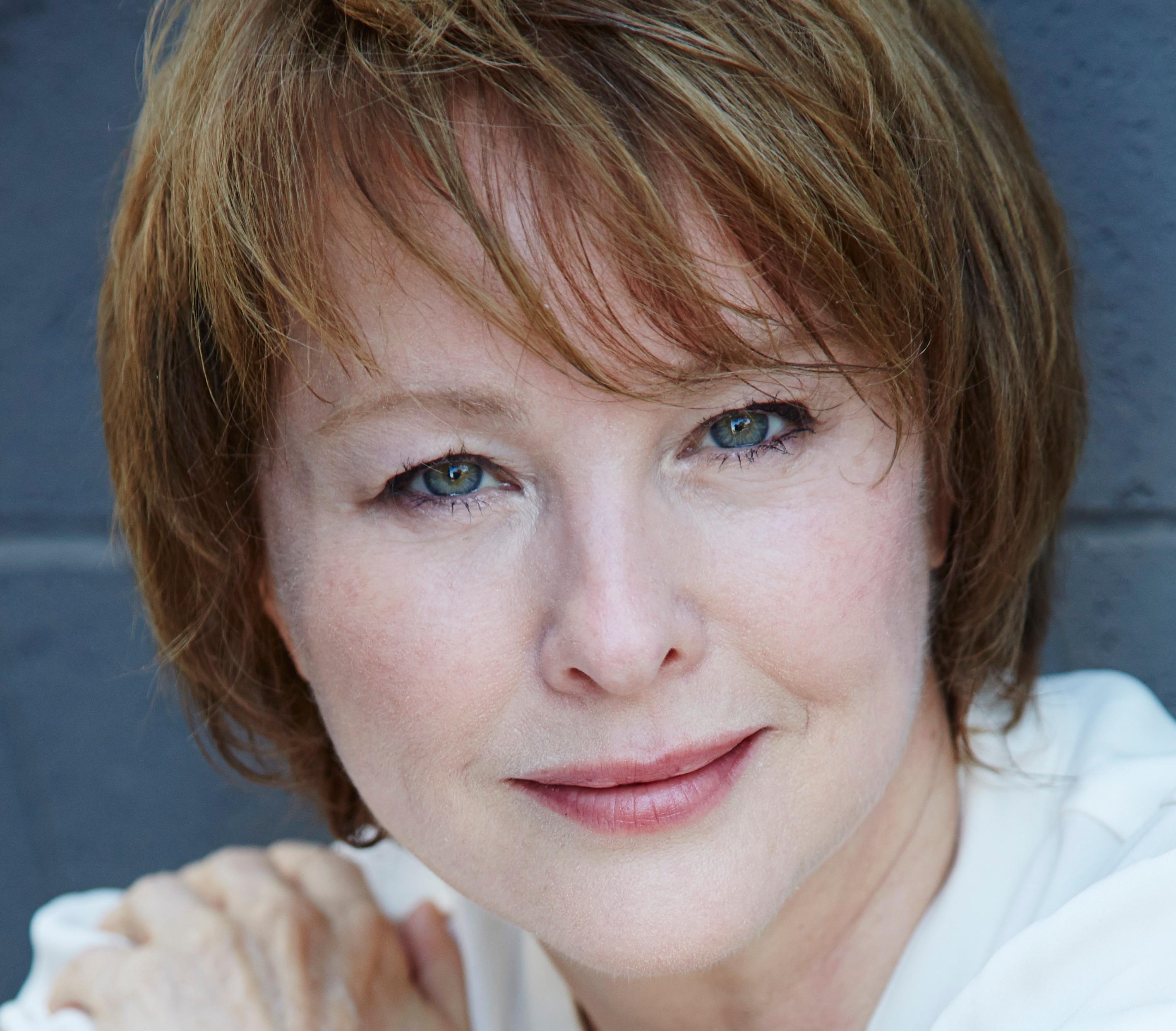 Faye Grant image
