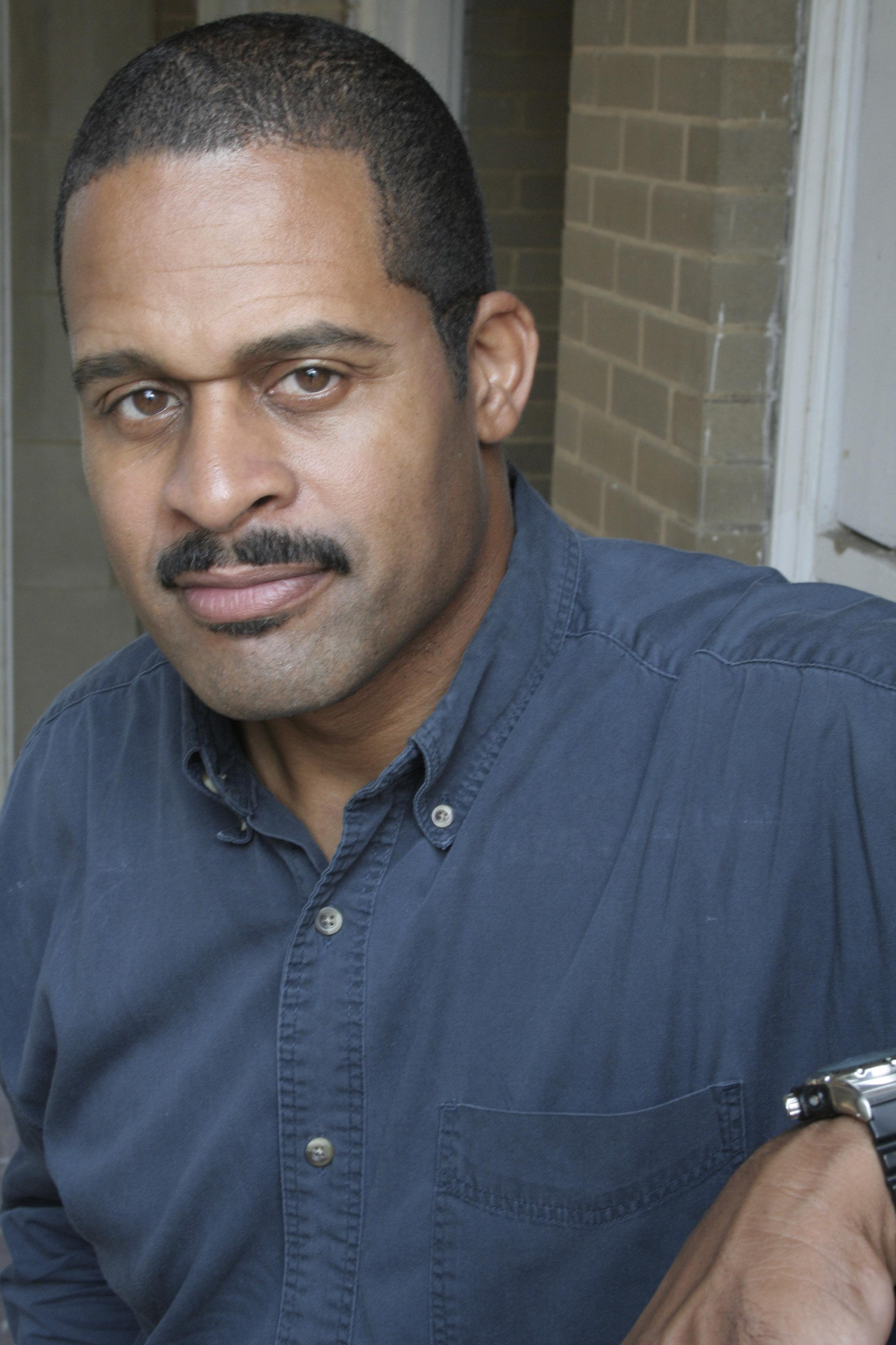 Leland L. Jones image