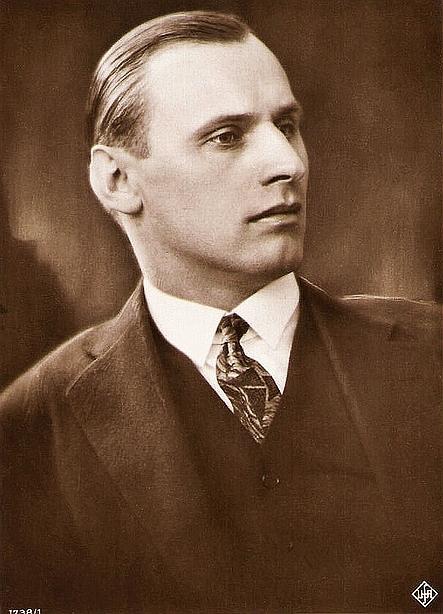 Fritz Rasp image