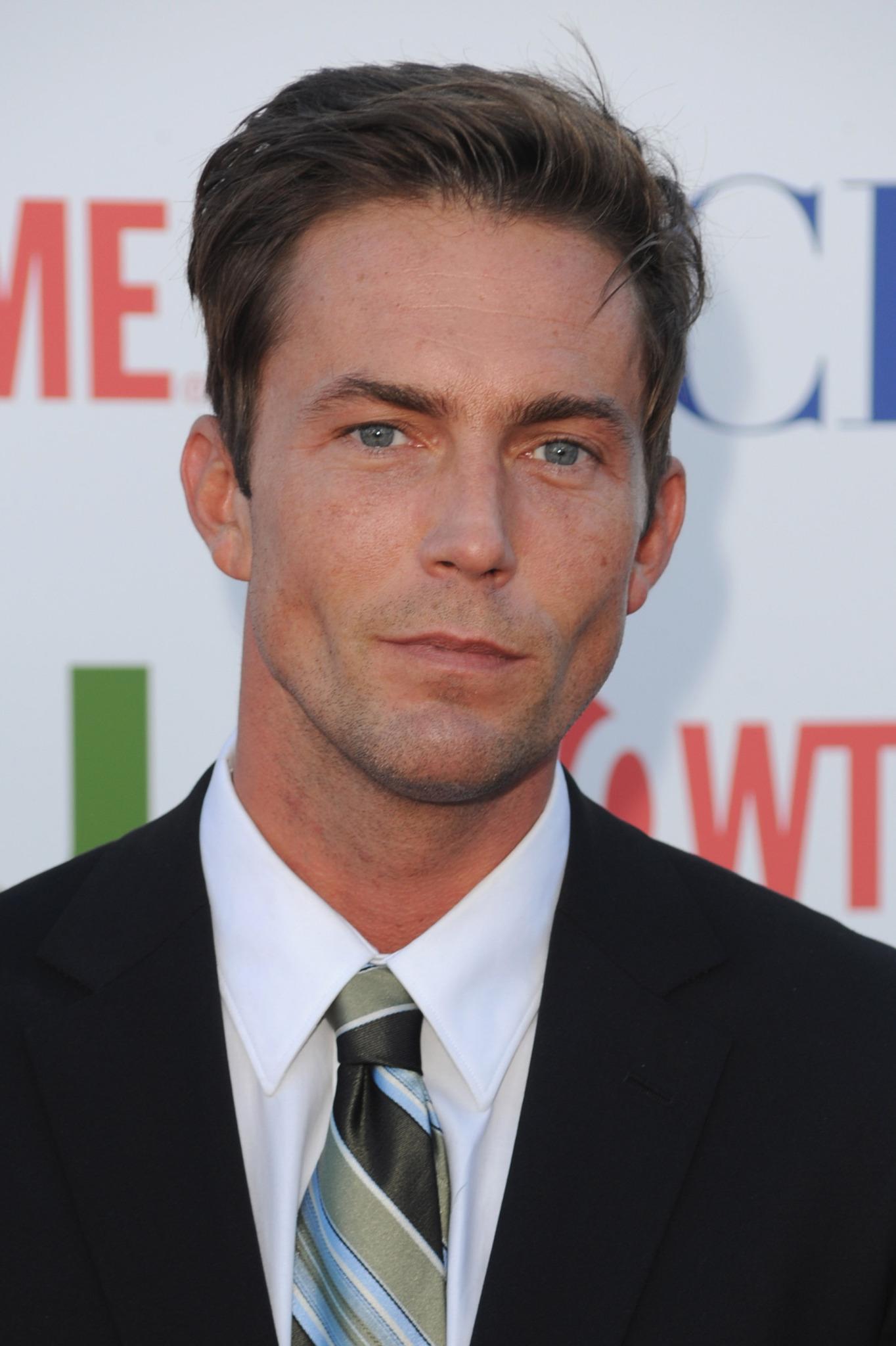 Desmond Harrington image