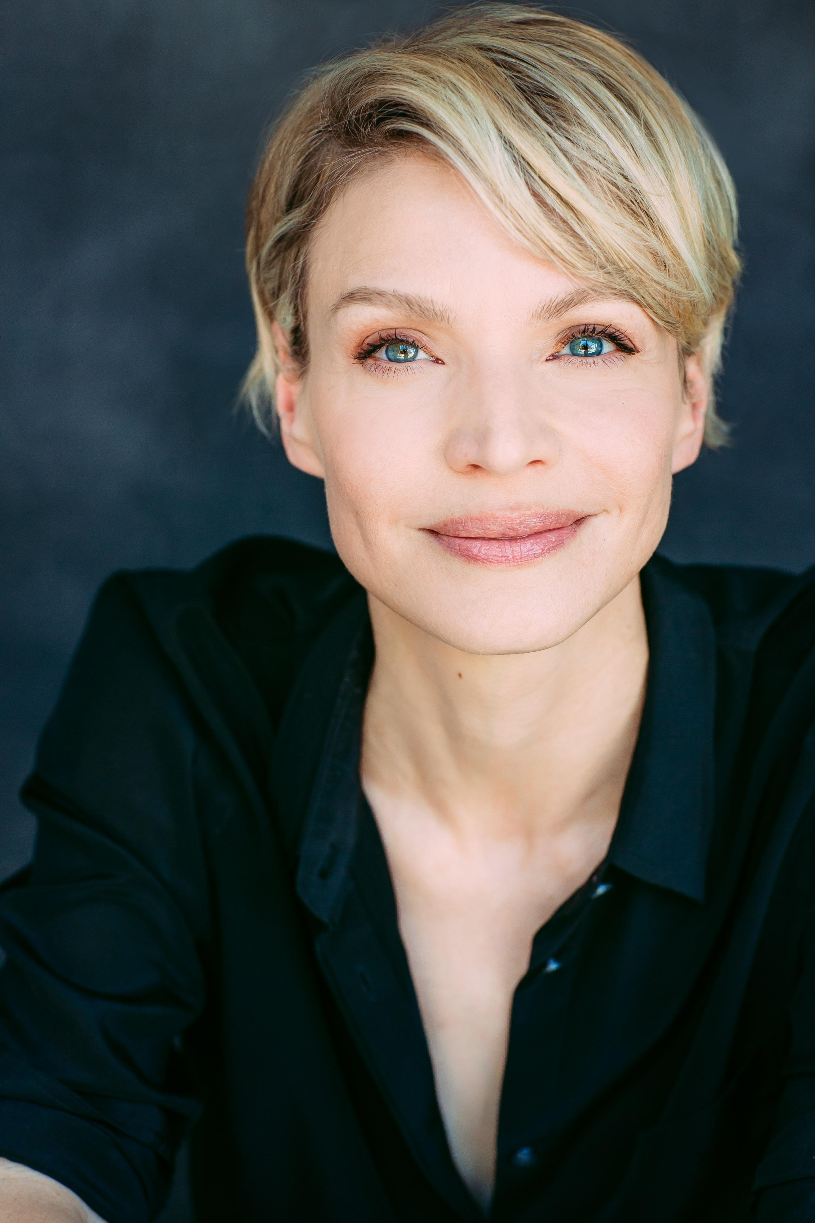 Kristin Lehman image