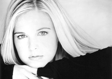 Keri Lynn Pratt image