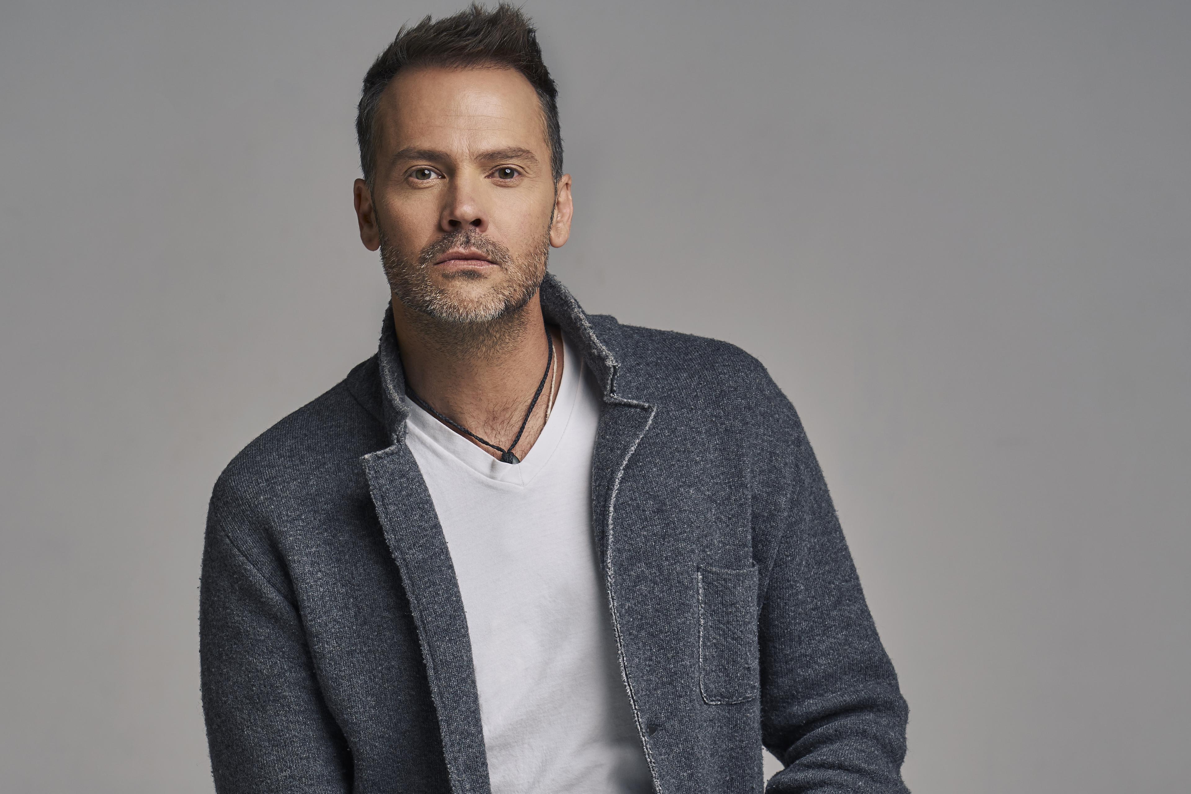 Barry Watson image