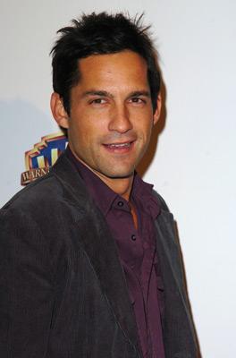 Enrique Murciano image