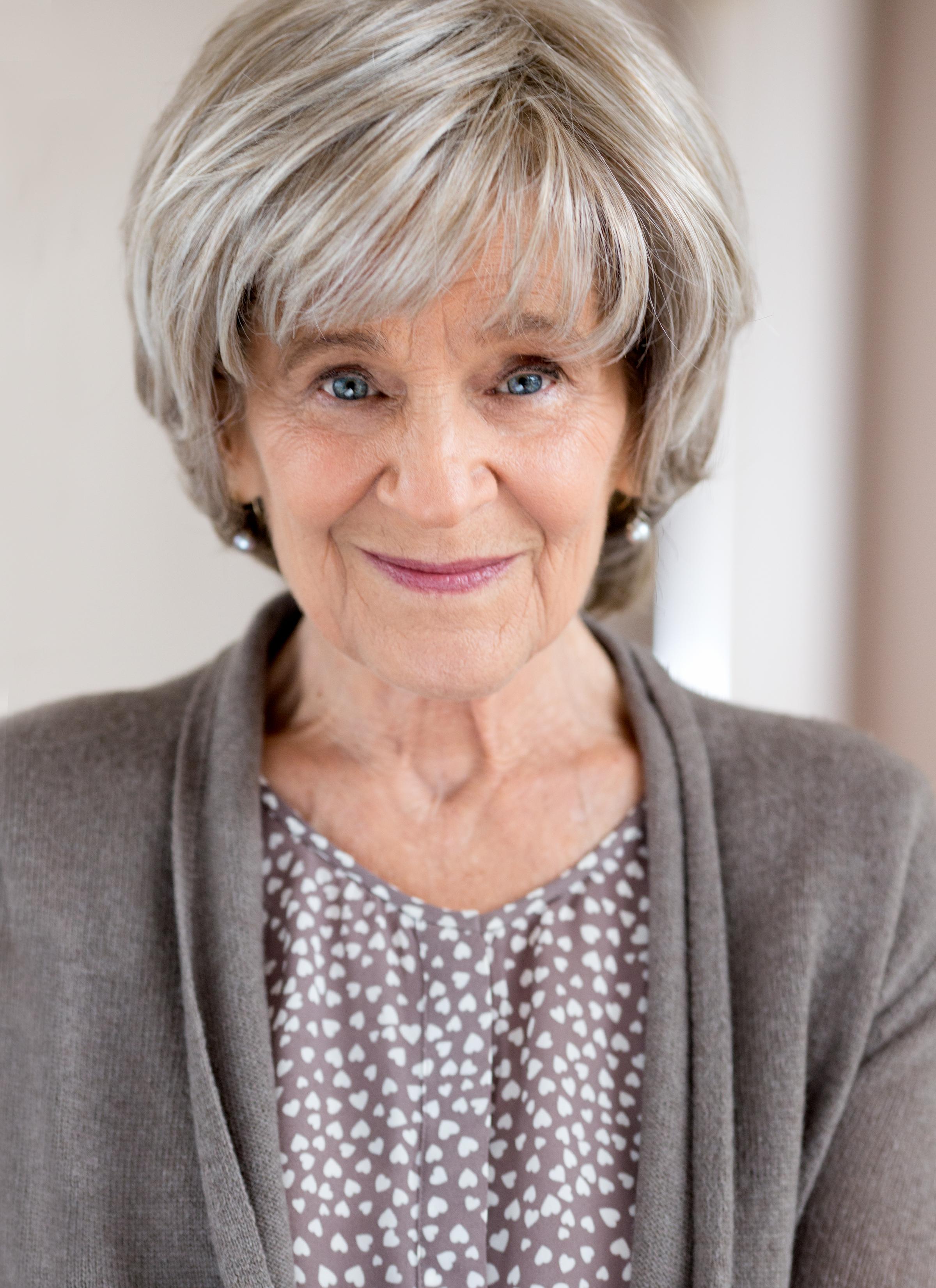 Annie Abbott image