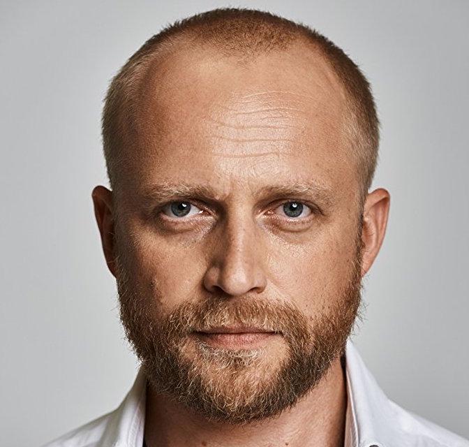 Piotr Adamczyk image