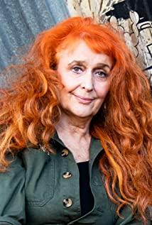 Kay Adshead image