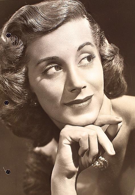 Joan Alexander image