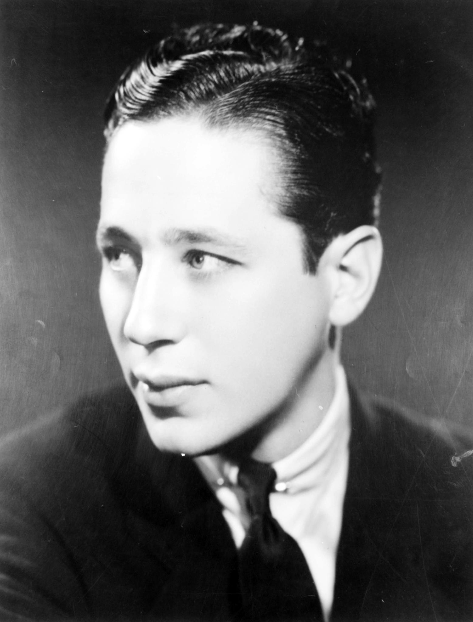 Ross Alexander image