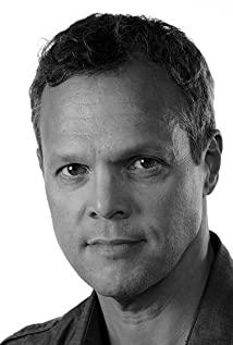 Matthew Allen image