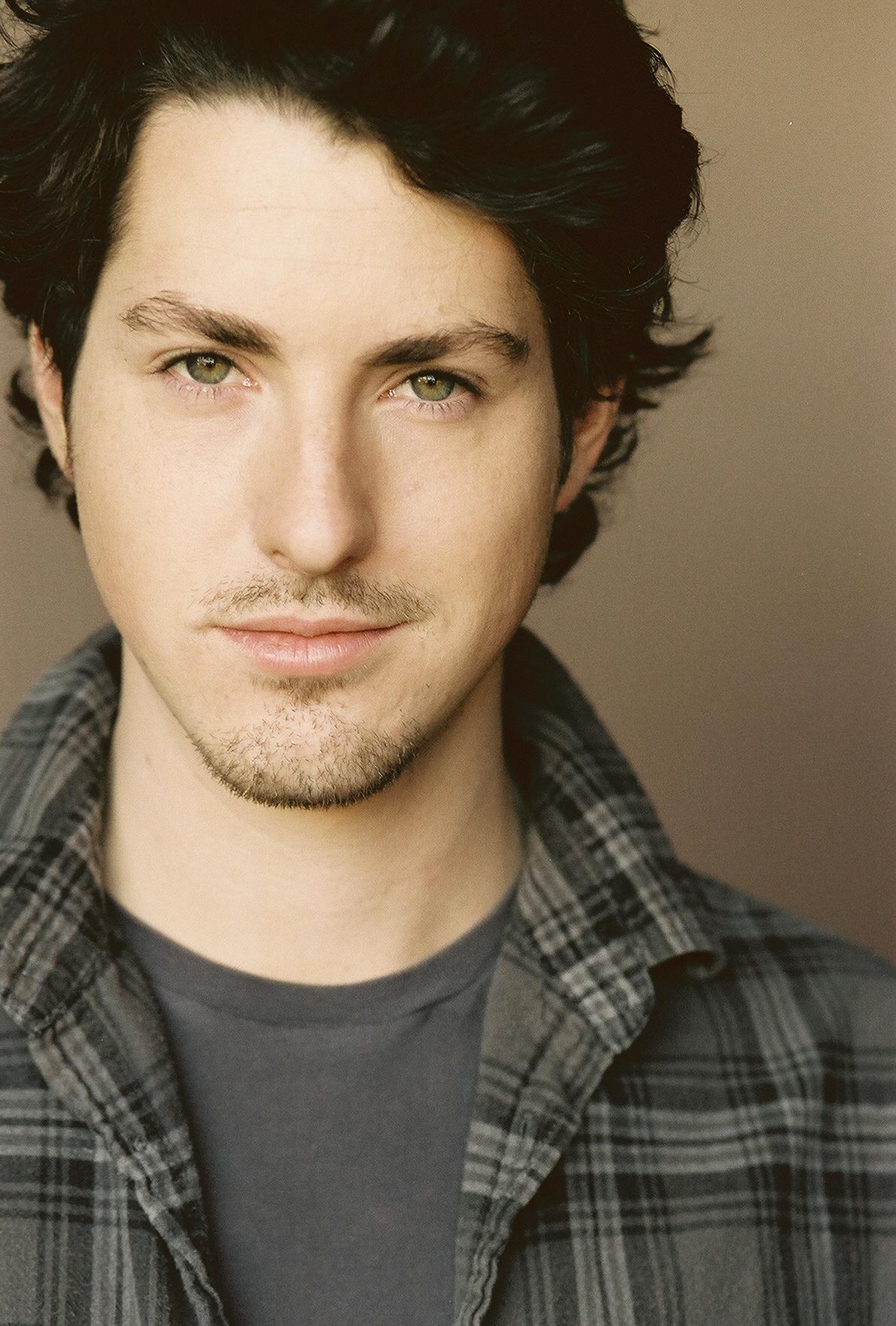 Sean Flynn image
