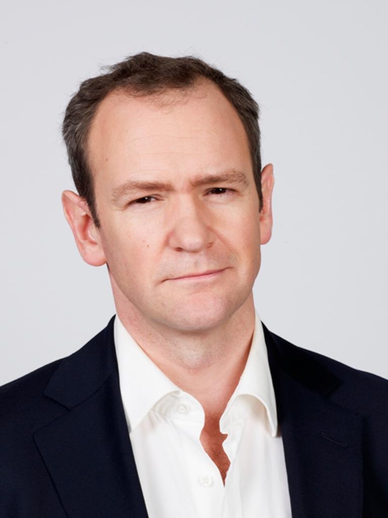 Alexander Armstrong image
