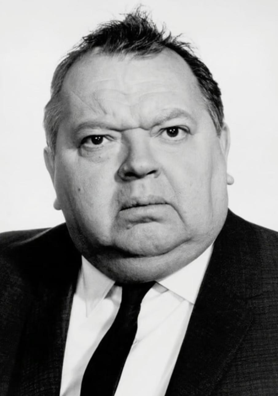 Leon Askin image