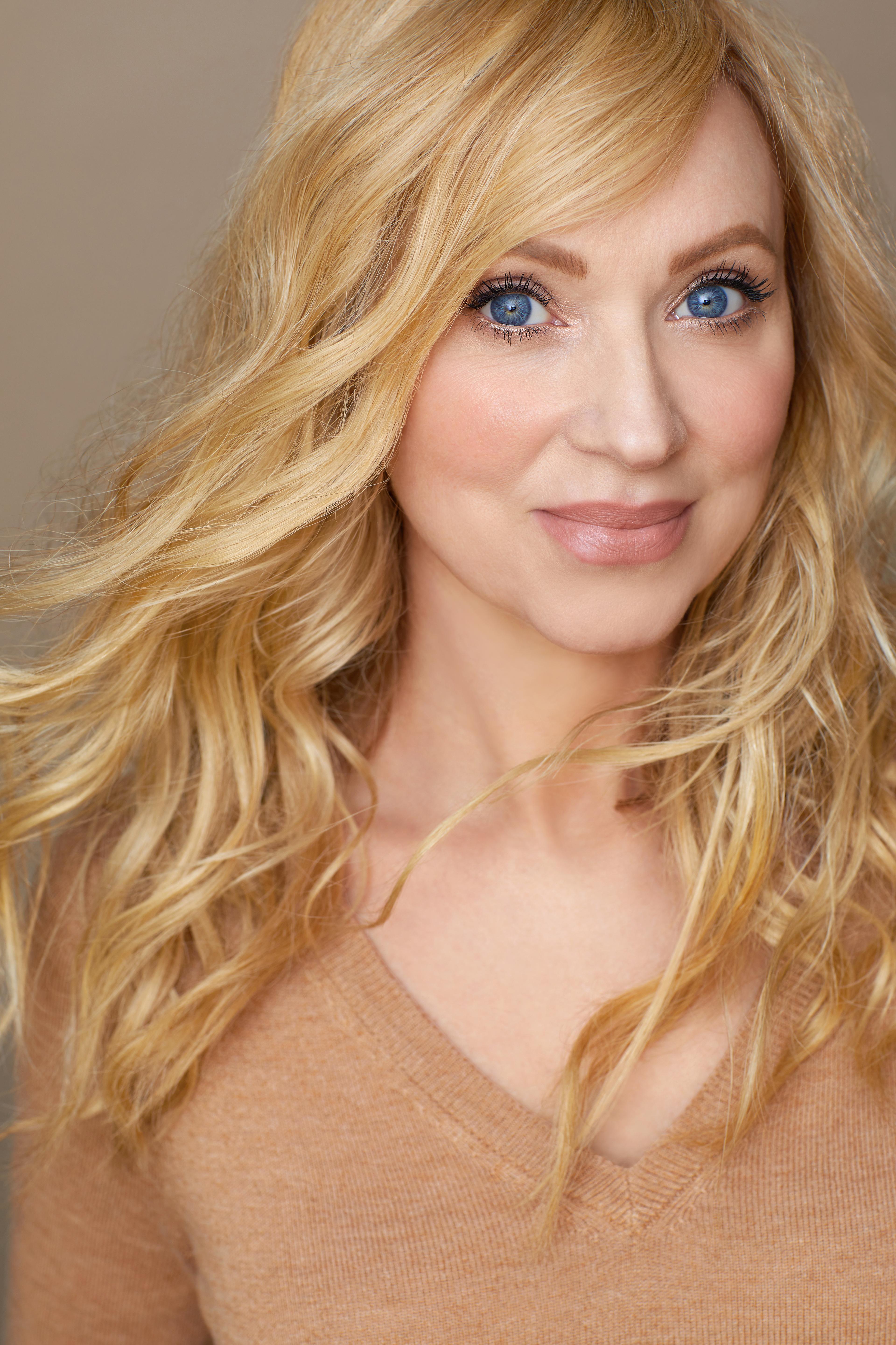 Leigh-Allyn Baker image