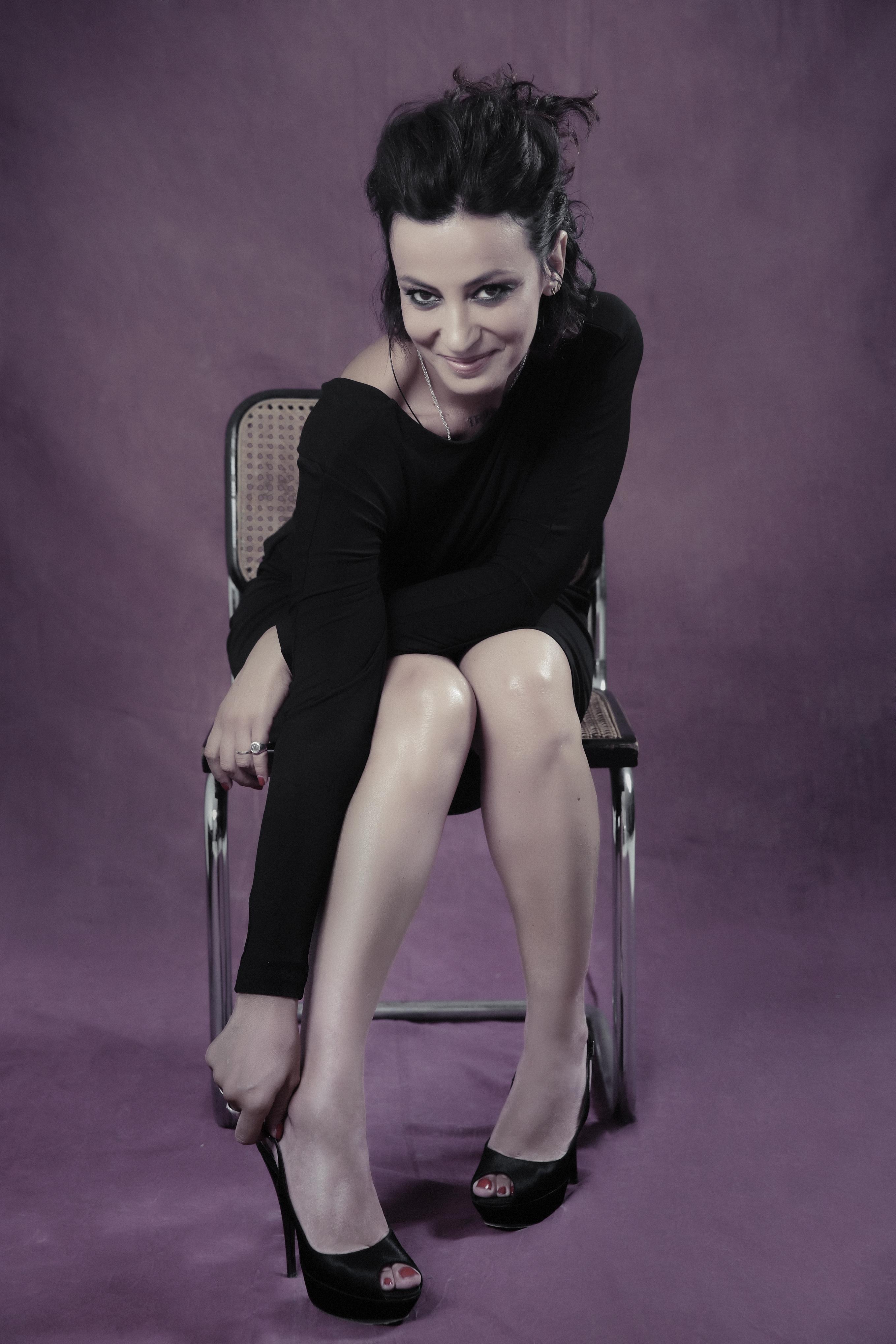 Alessia Barela image