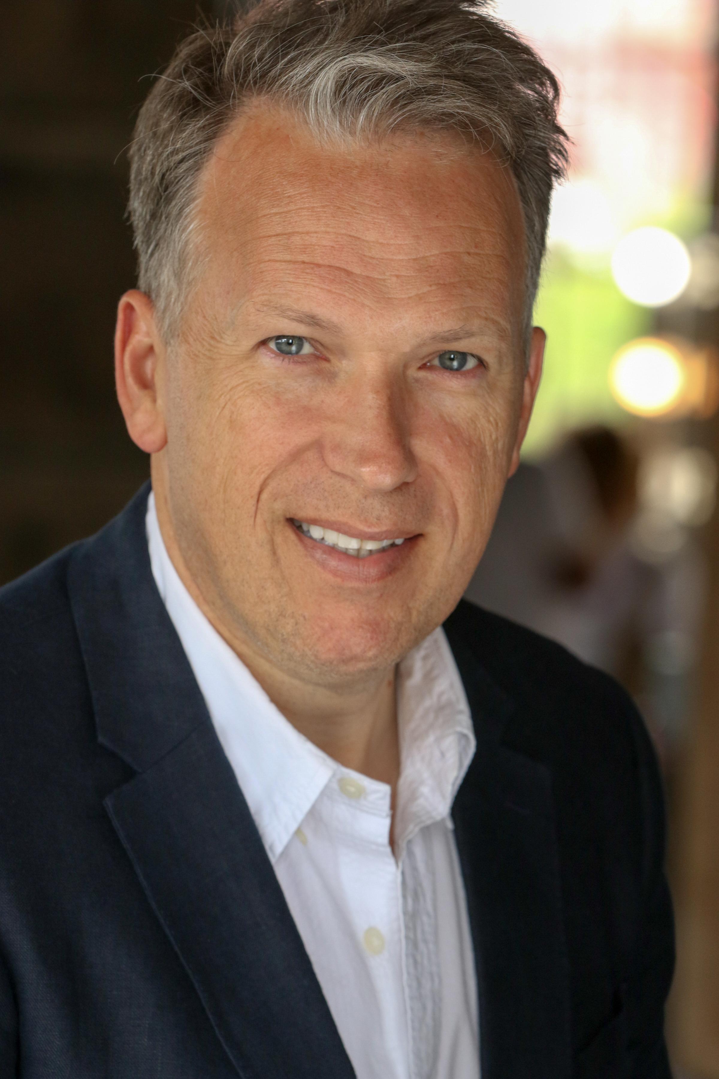 Steve Barnes image