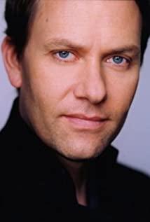 Tom Barnett image