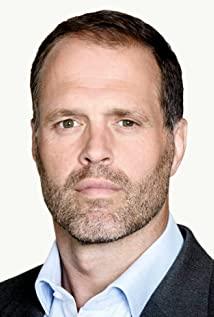 Martin Bayfield image