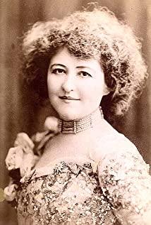Louise Beaudet image