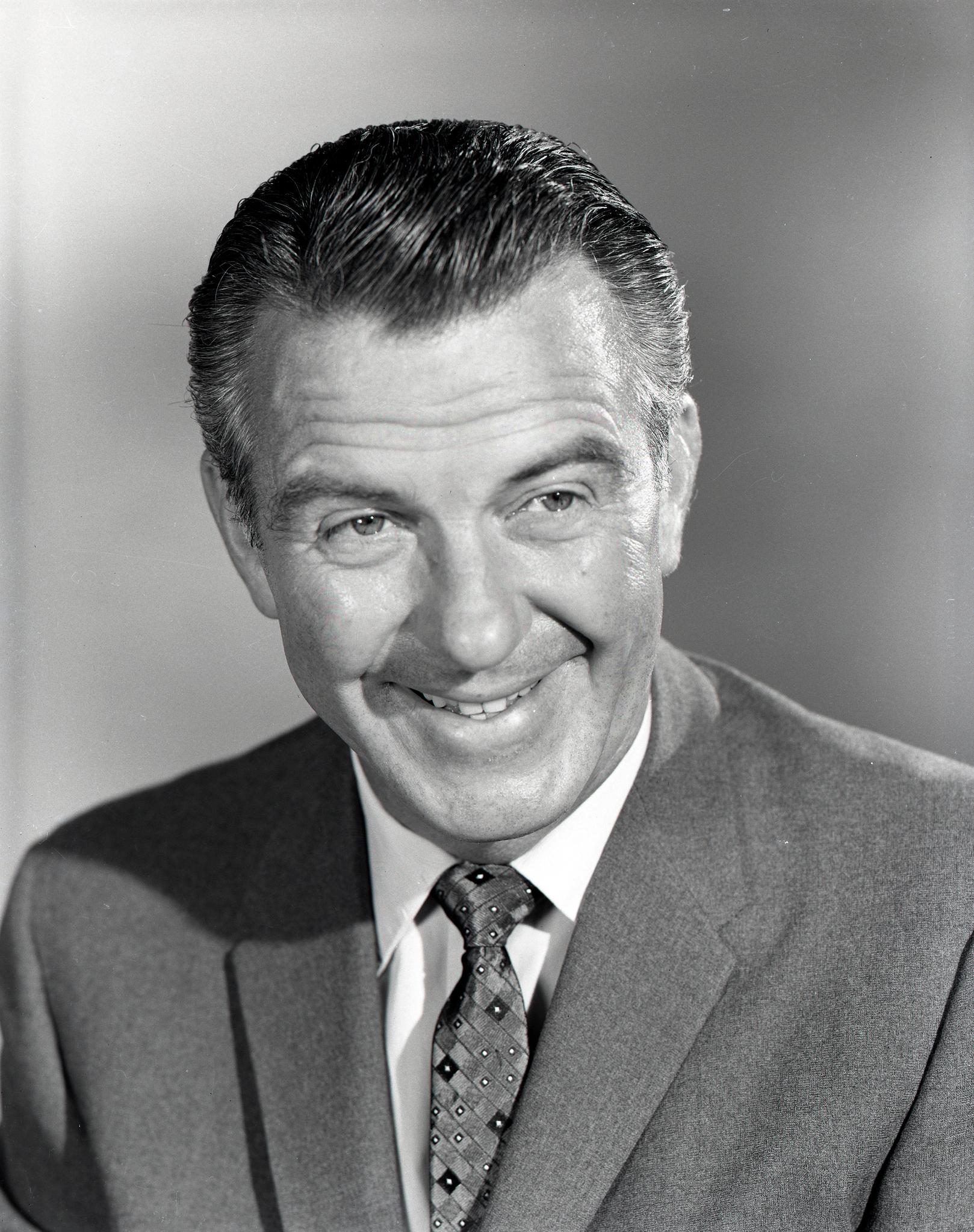 Hugh Beaumont image