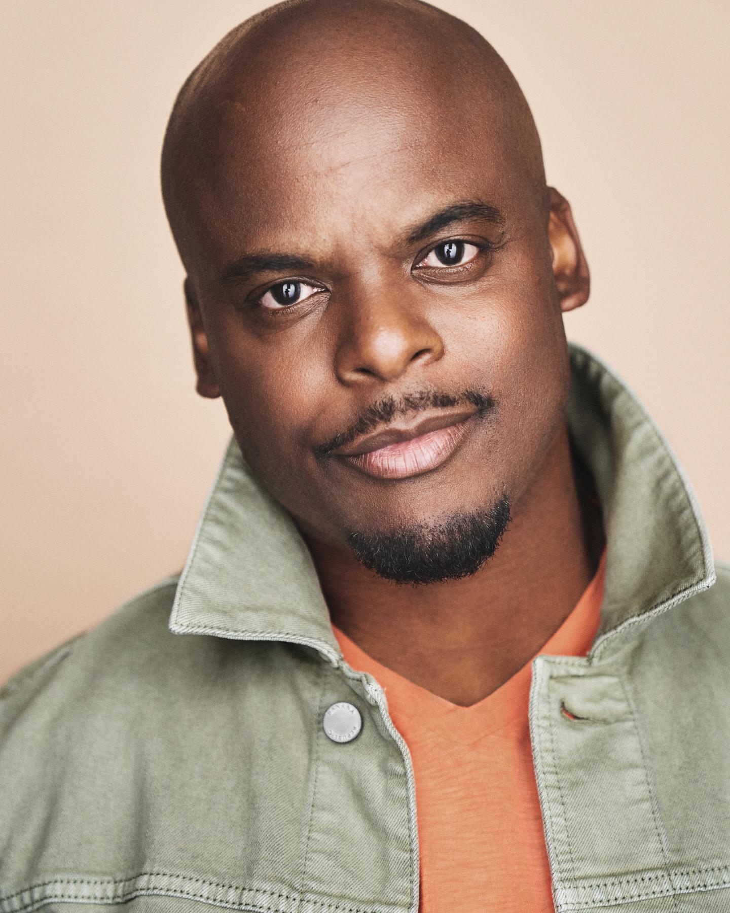 Dexter Bell image